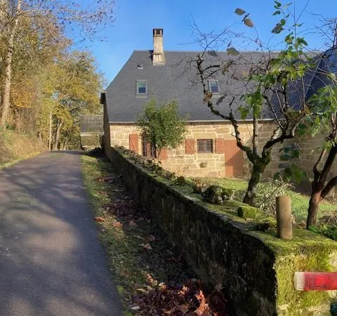 Maison Location Lissac-sur-Couze 3p 120m² 990€
