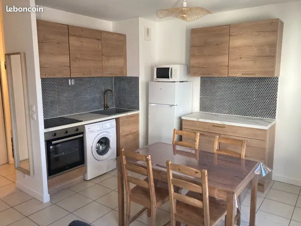 Vente direct propriétaire - hendaye - studio et place de parking