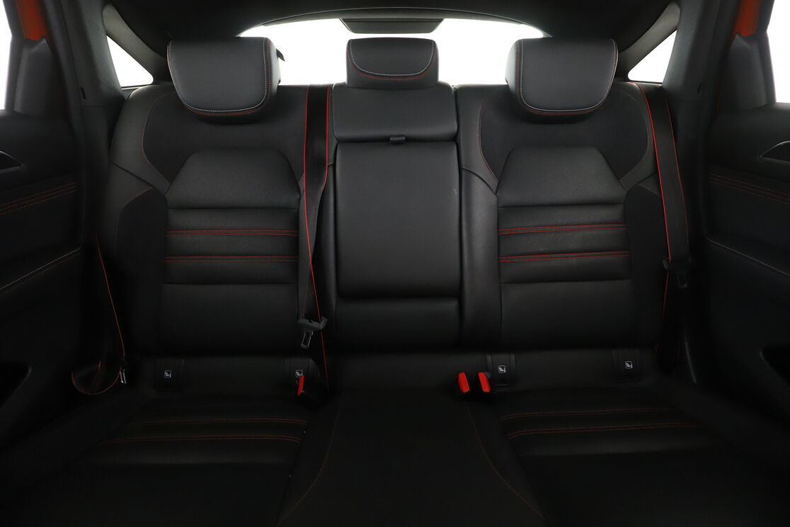 Renault Arkana 1.6 E-Tech RS Line — photo 14