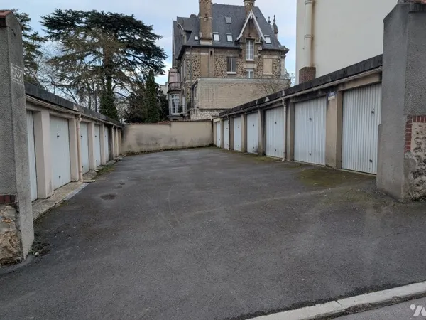 Garage et parking Location Épernay 70€
