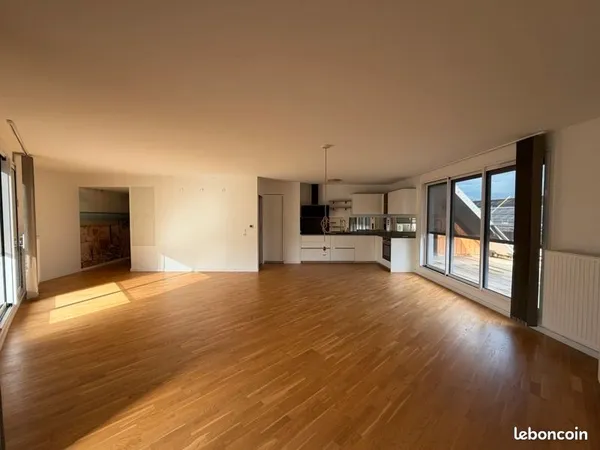 Duplex 5 pièces 123 m²