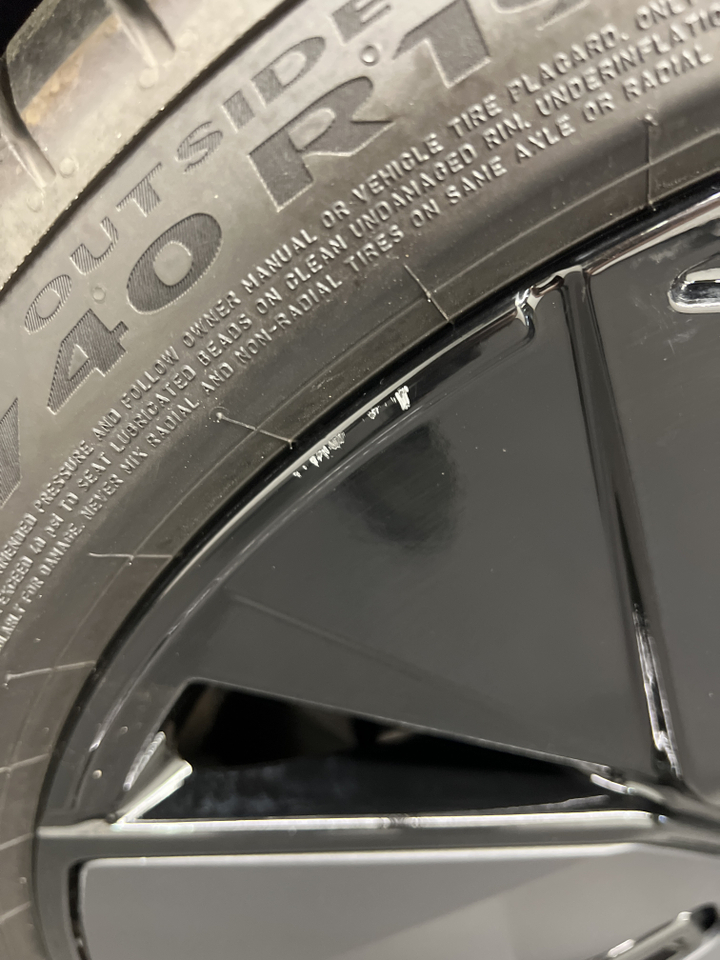 Volkswagen Passat 1.5 eHybrid 272 DSG6 — photo 26