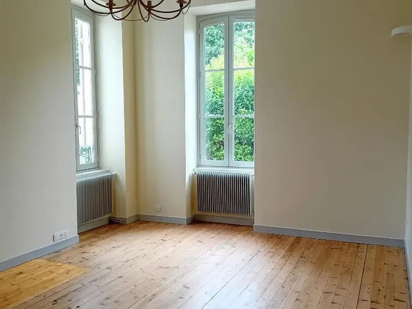 Appartement Saint Jean D Angely 1 pièce(s) 34.56 m2