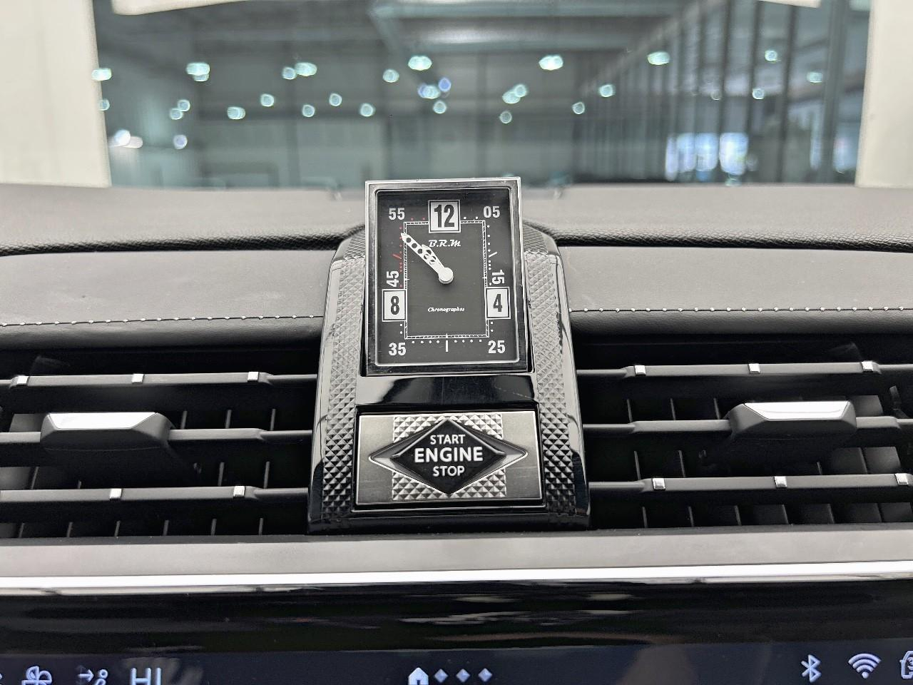 Ds Ds 7 crossback hybride rechargeable e-tense 300 eat8 4x4 opera — photo 17