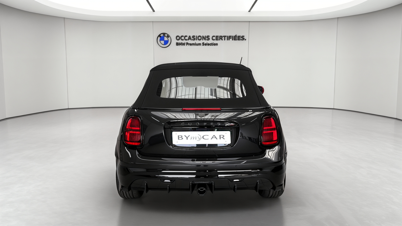 Mini Cooper Cabriolet JCW 231 ch DKG7 — photo 4