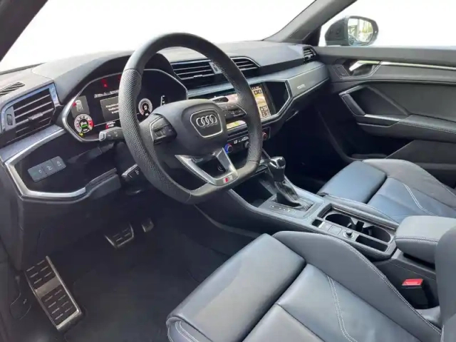 Audi Q3 35 tfsi 150 ch s tronic 7 — photo 15