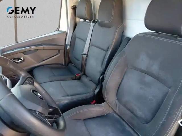 Renault Trafic fgn l1h1 3000 kg blue dci 150 edc — photo 26