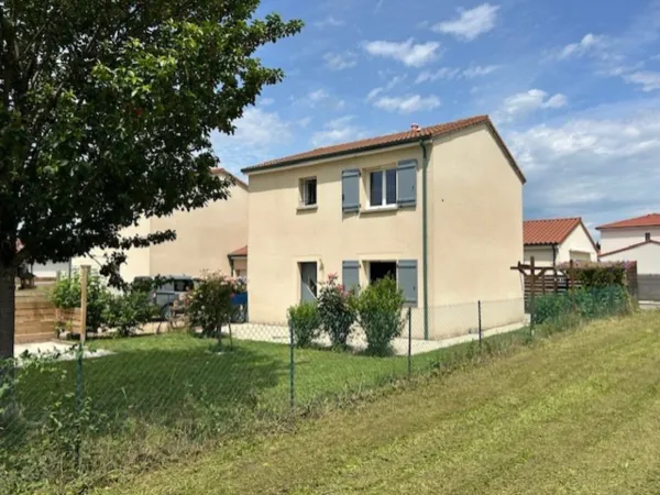 ENNEZAT Maison F4 de 94 m2