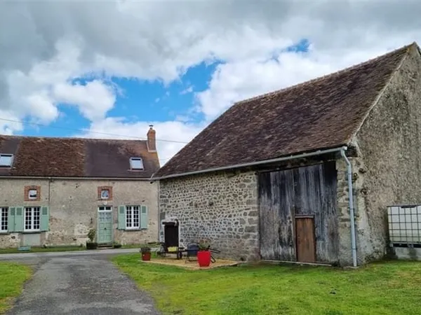 Maison rénovée à vendre près de Lussac-les-Églises - 87