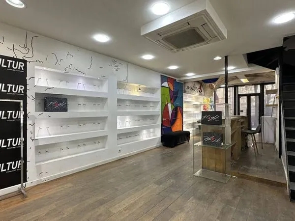 Boutique 132 m²