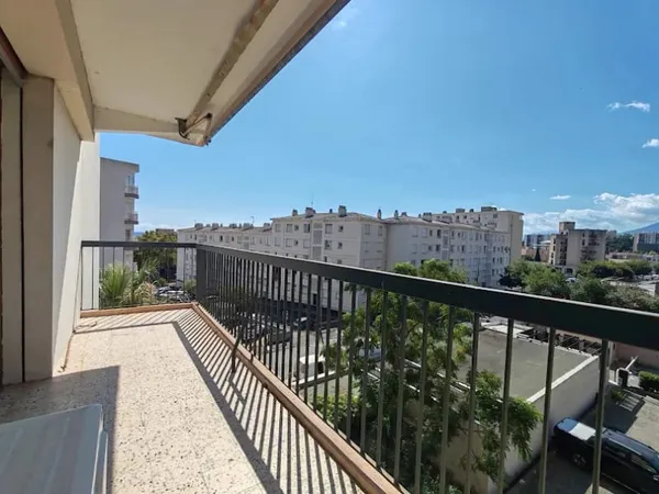 Appartement 4 pièces 80 m²