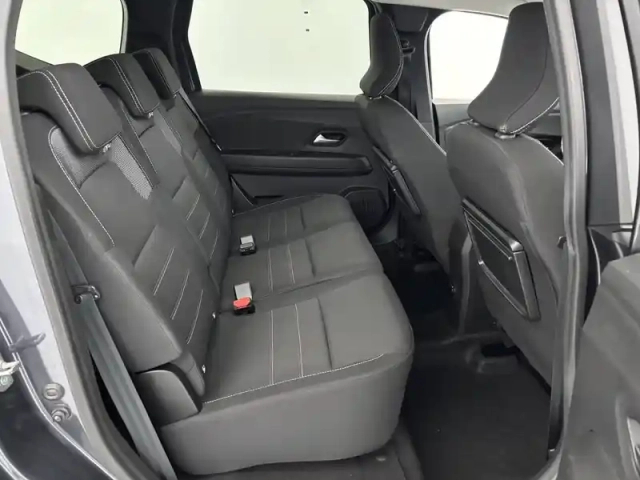 Dacia Jogger tce 110 5 places — photo 25