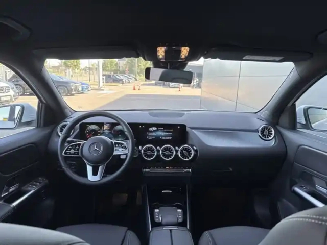 Mercedes Eqa 250+ edition — photo 7