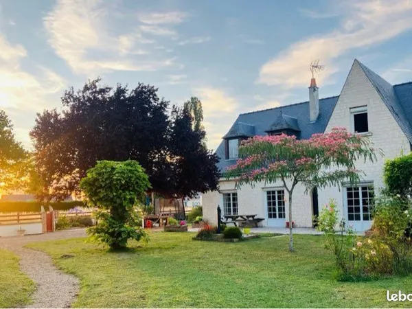 Maison 205 m2, 5 chambres, terrain 3000 m2
