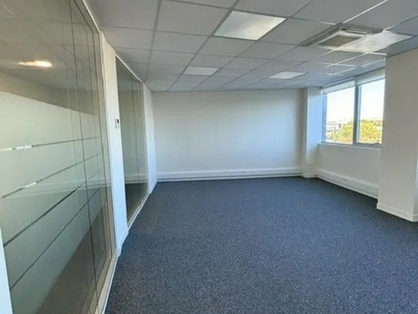 Bureaux 153 m² SAINT-BENOÎT