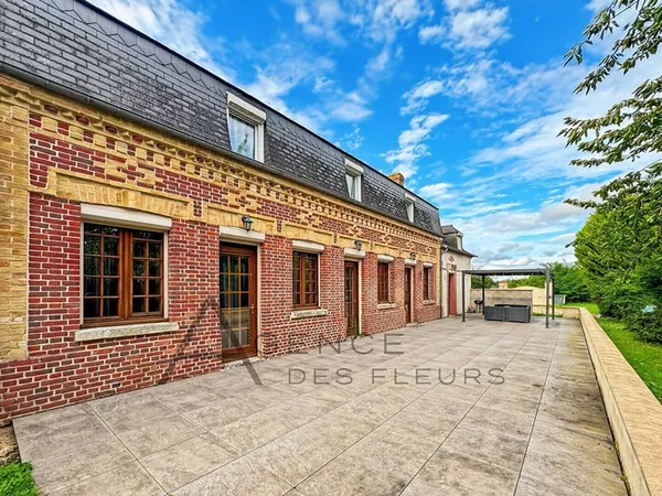 Maison 5 pièces 145 m²