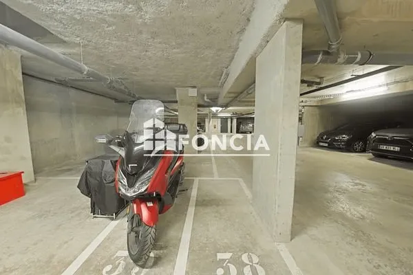 Stationnement Location Saint-Denis   40€