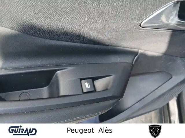Peugeot 408 puretech 130 ch s&amp;s eat8 — photo 14