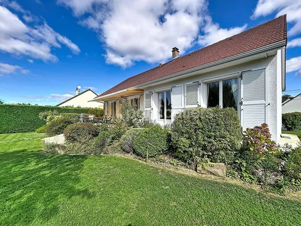 Maison de plain-pied 5 pièces 129 m²