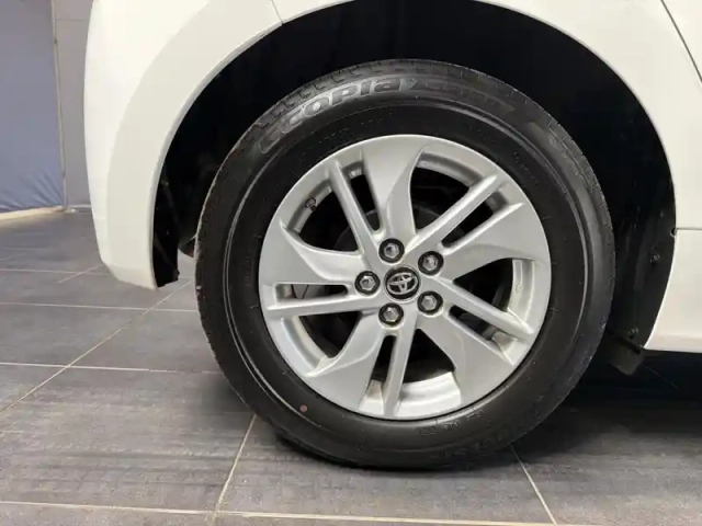 Toyota Yaris 120 vvt-i dynamic business 5p mc24 — photo 10