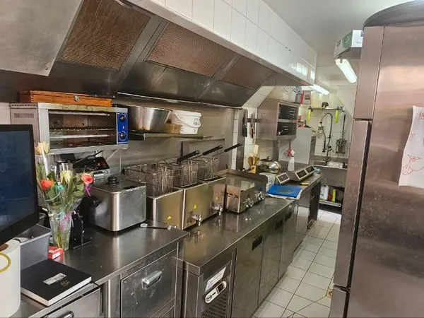 Restaurant 50 places