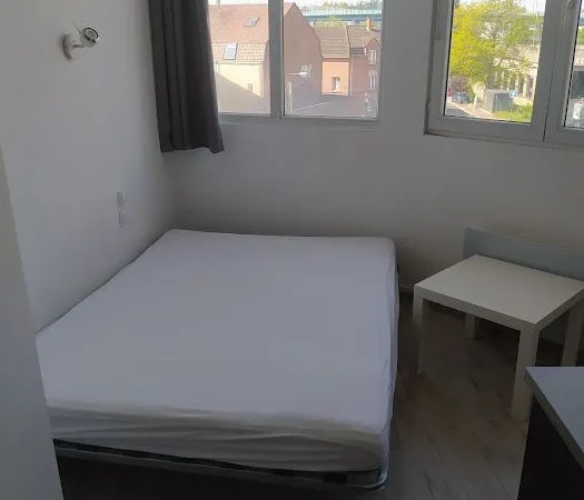 Studio 1 pièce 19 m²