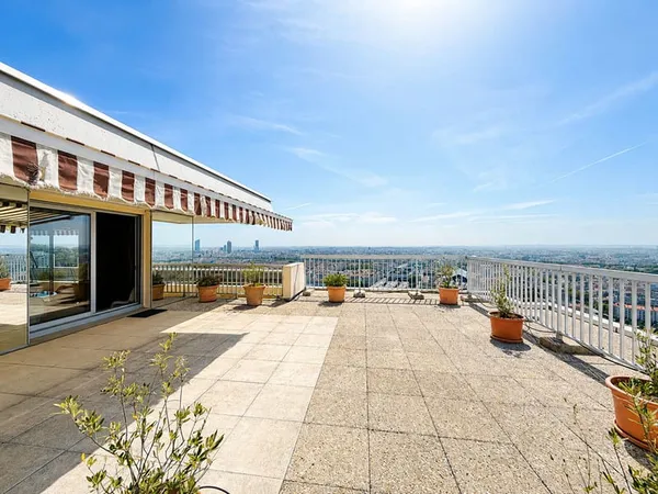 Montée de Choulans 145.29 m2 avec terrasse