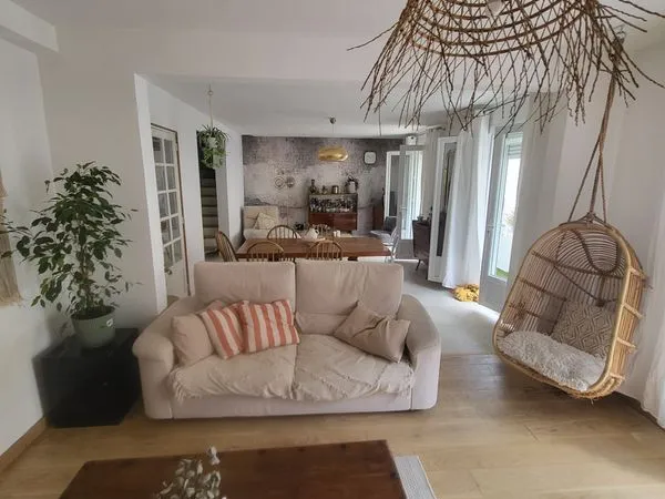 Maison de ville rénovée avec caractère - à 2 pas des plages