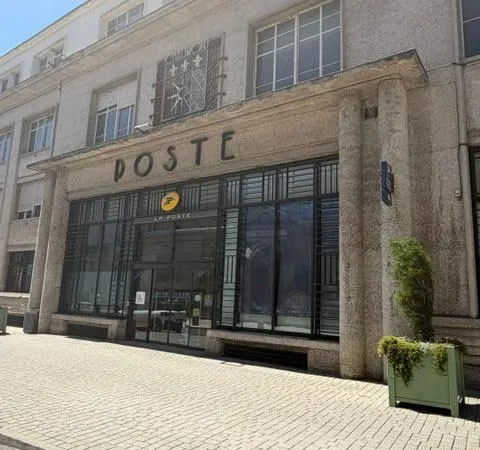 Maison 21 pièces 4 025 m²