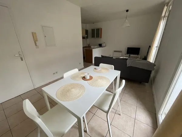 A LOUER - Appartement T2 meublé 39m2 secteur La Gare