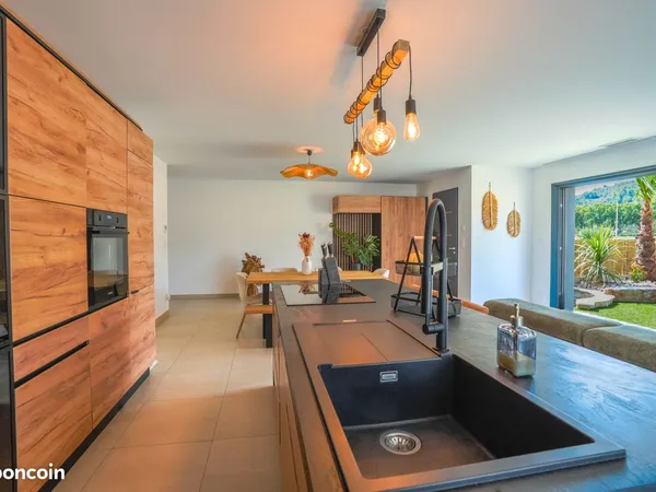 Maison contemporaine 4 faces de plain-pied