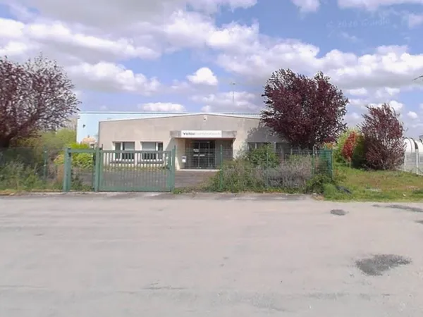 Entrepôt 1324 m²