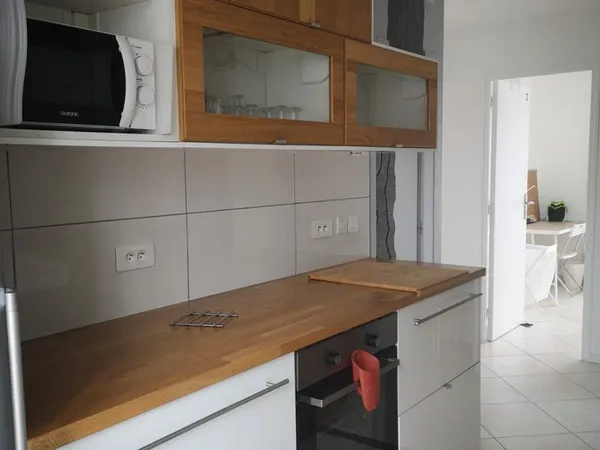 Chambre meublé dans colocation centre ville calme