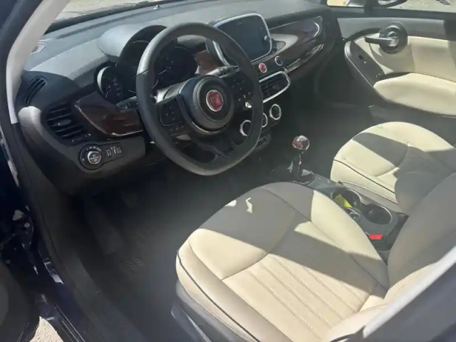 Fiat 500 x 1.0 firefly turbo t3 120ch yacht club capri dolcevita — photo 2