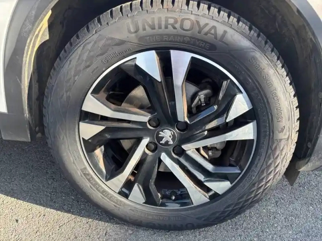 Peugeot 2008 bluehdi 130 s&amp;s eat8 — photo 22