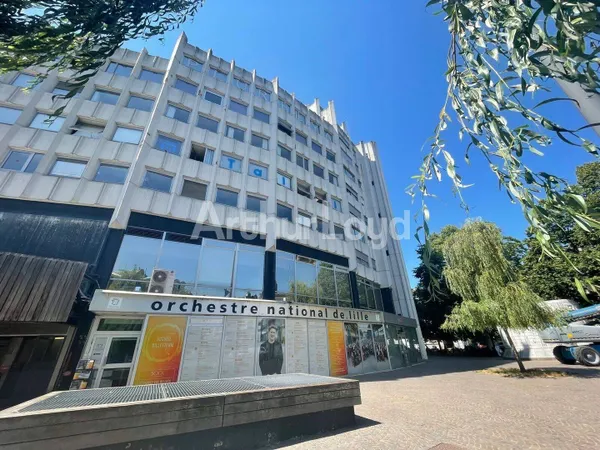 Bureau 120 m²