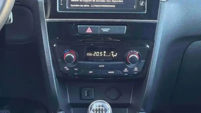 Suzuki Vitara 1.4 boosterjet hybrid — photo 34