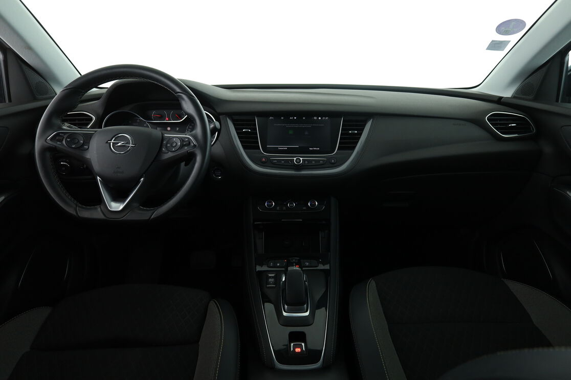 Opel Grandland X 1.6 Hybrid Elite Auto — photo 11