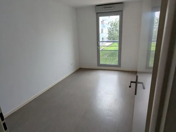 Duplex au RDC et 1e 4 pièces - 80 m²