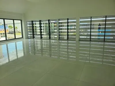LOCAL RENOVE ETAGE DE 76M² HOUELBOURG