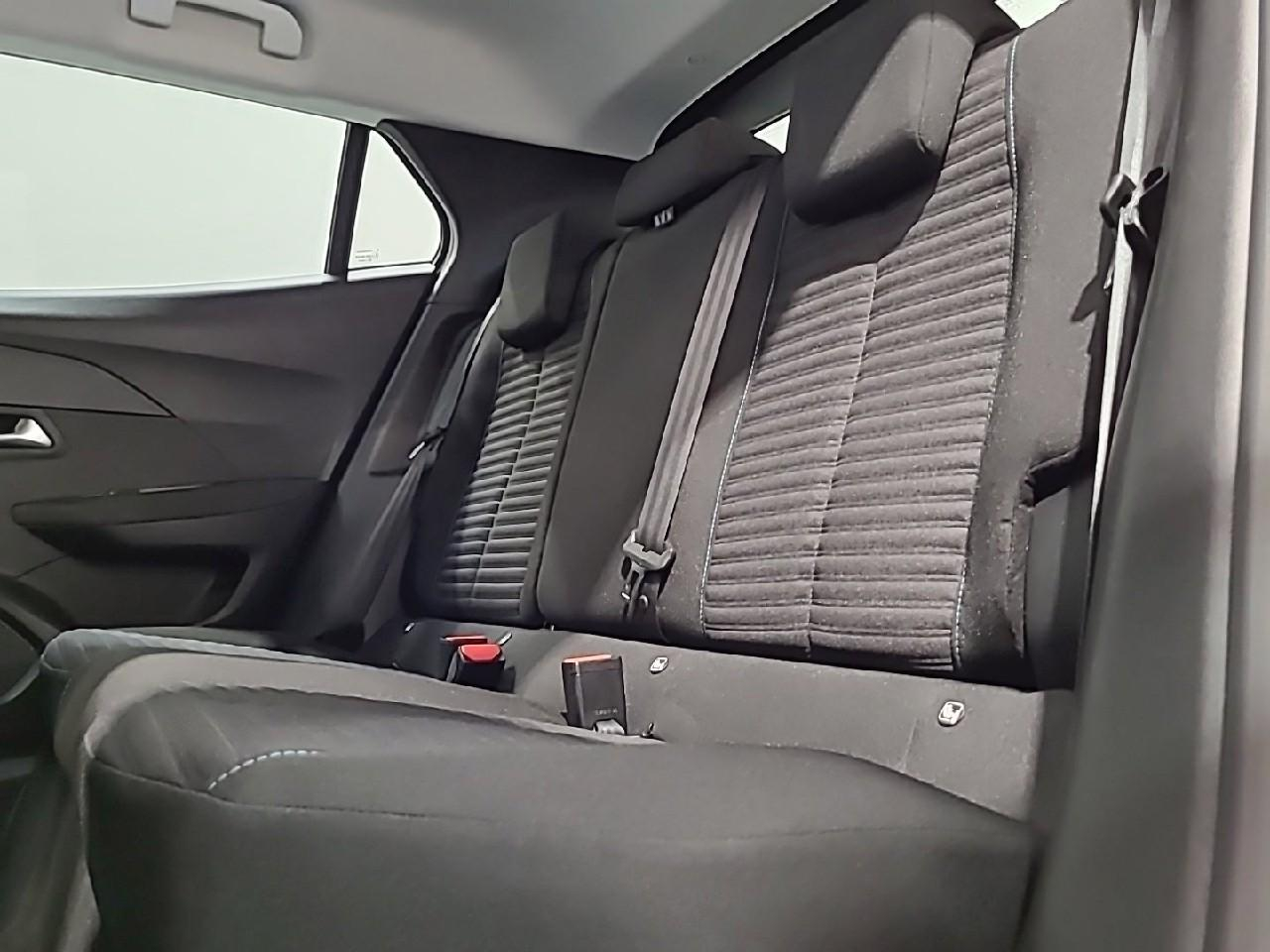 Peugeot 2008 puretech 130 s&s eat8 style — photo 13
