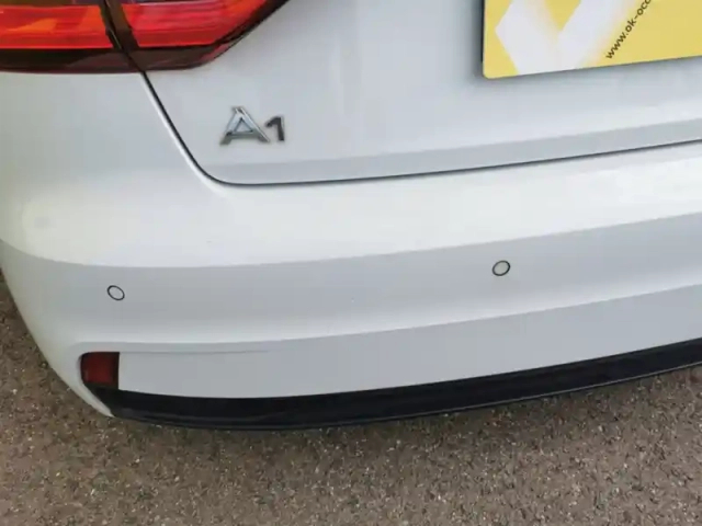 Audi A1 25 tfsi advanced 1.0 tfsi 95 c — photo 10