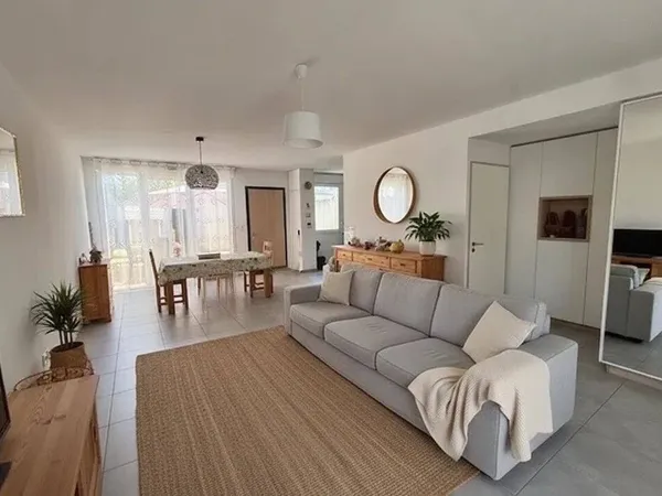 Villa 4 pièces 97 m²