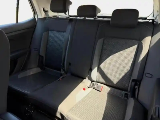 Volkswagen T-Cross 1.0 tsi 110ch active dsg7 — photo 12