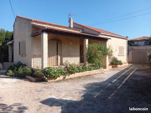 VILLA A LOUER Marignane 13700