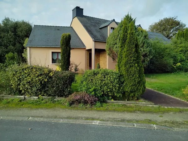 Vends maison avec grand jardin - 180m²