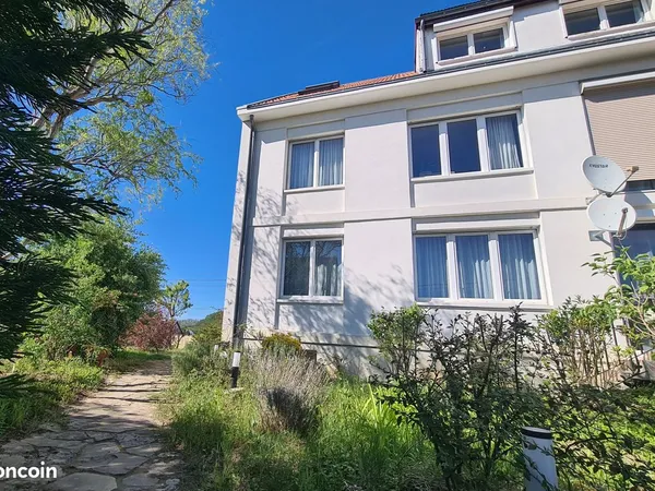 Vente maison + terrain env. 800m2 constructible viabilisé