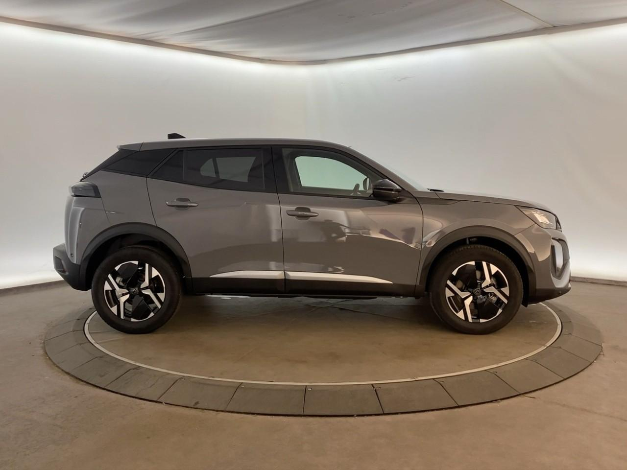 Peugeot 2008 hybrid 145 ch e-dcs6 allure — photo 4