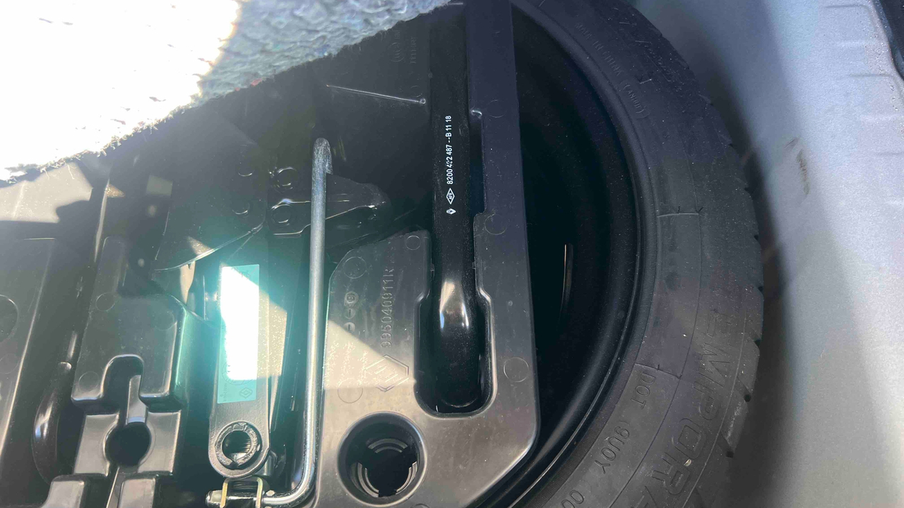Renault Captur TCe 150 FAP EDC — photo 22