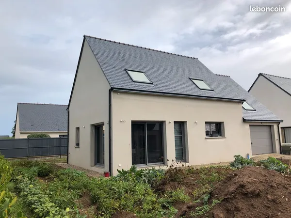 Maison récente . 5 pièces . 93m² . 15 min de la mer